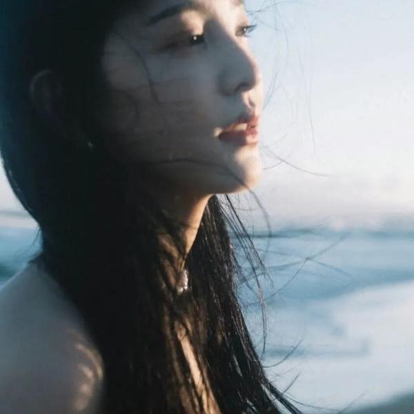 裸男怨女